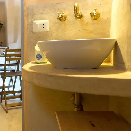 Colleprogna Trulli Charme With Pool Appartamento *