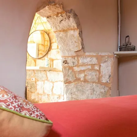 Colleprogna Trulli Charme With Pool * Ostuni